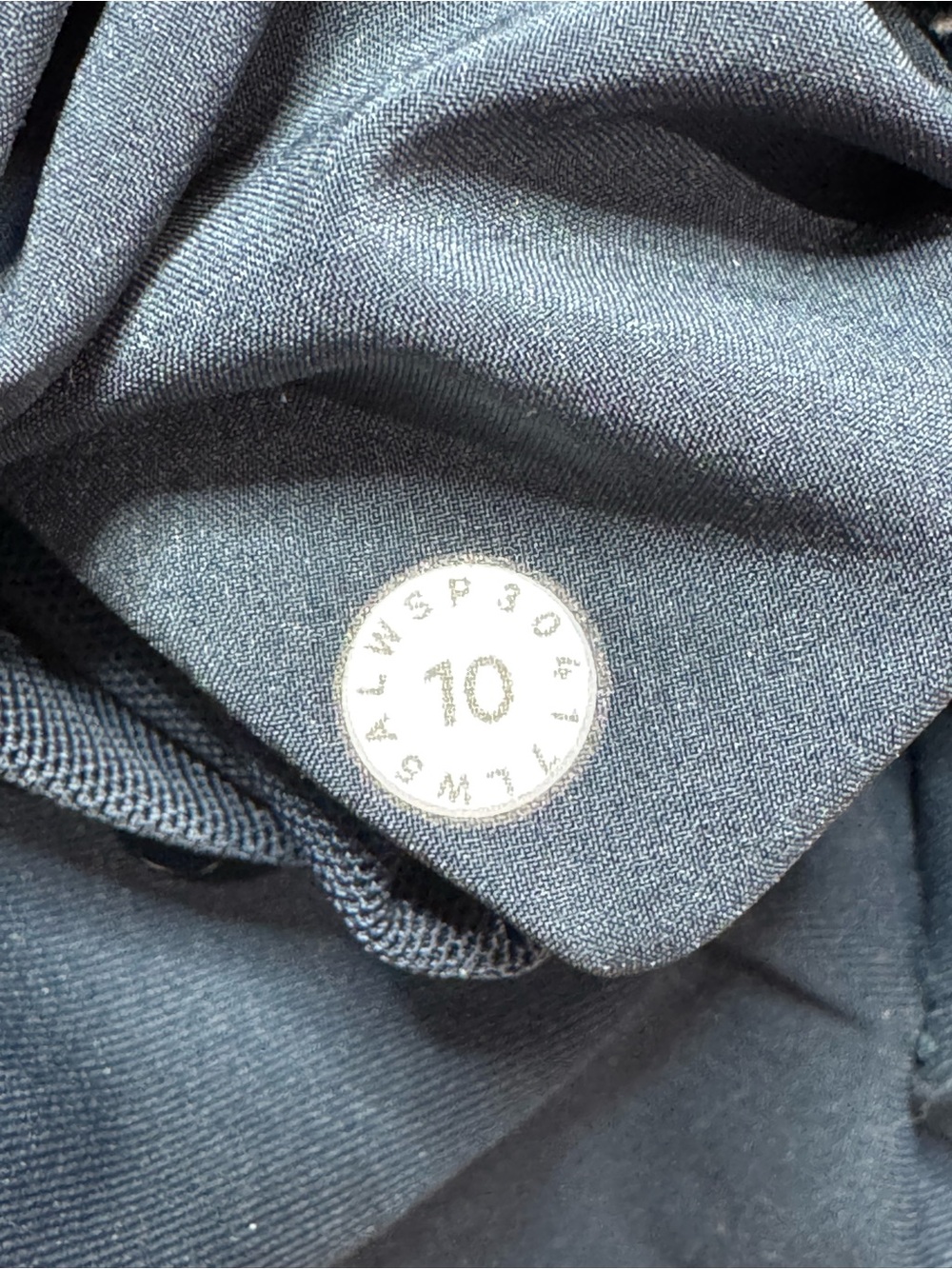 Lululemon On The Fly 7/8 Pants size 10 - Picture 6 of 12